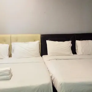 D Lima 3*, Pantai Cenang (Langkawi) Maleisië
